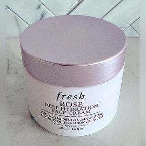 Fresh Rose Deep Hydration Face Cream